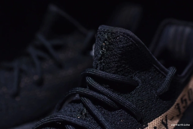 Adidas BY1605 Yeezy 350 Copper V2 Boost Black 0728